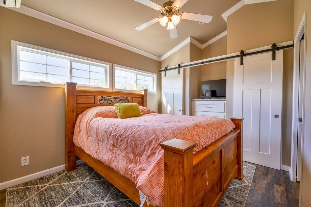 Photo of Bedroom in Robert Lee