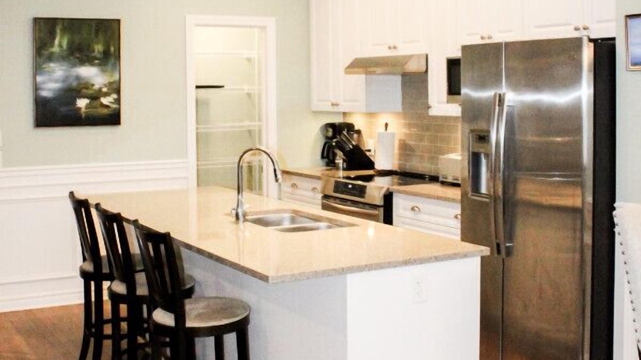 Photo of Kitchen in Amherstview