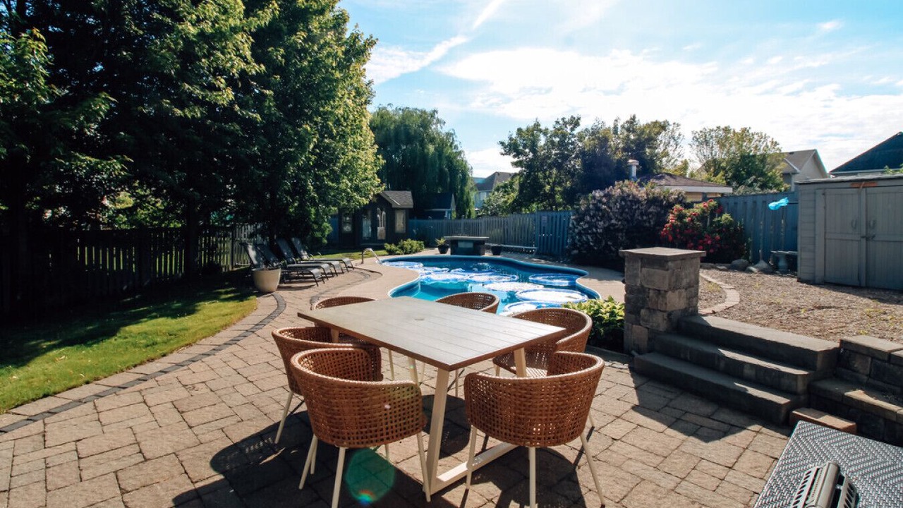 Photo of Outdoor in Kingston