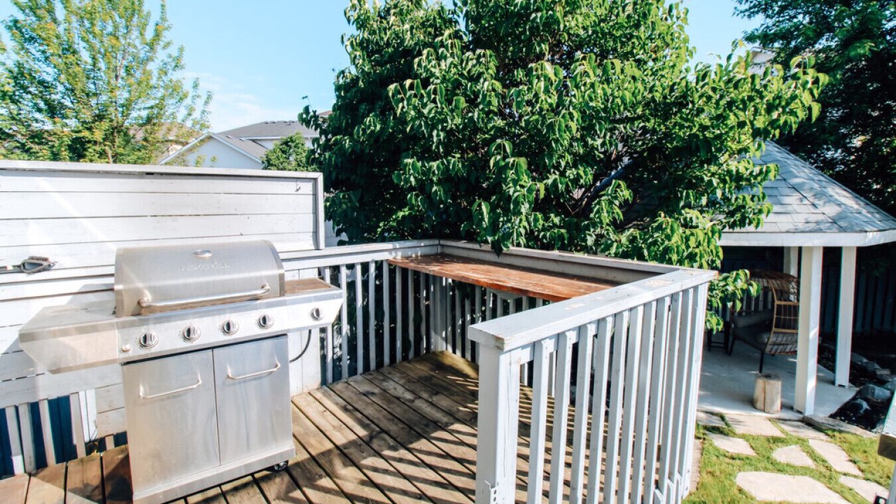 Photo of Outdoor in Kingston