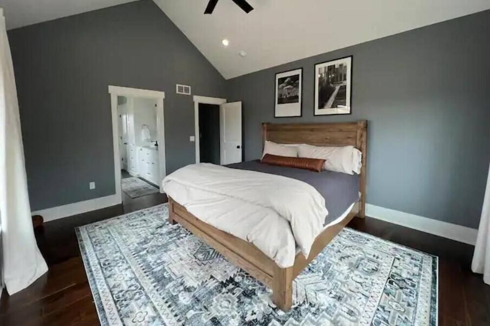 Photo of Bedroom in Muncy