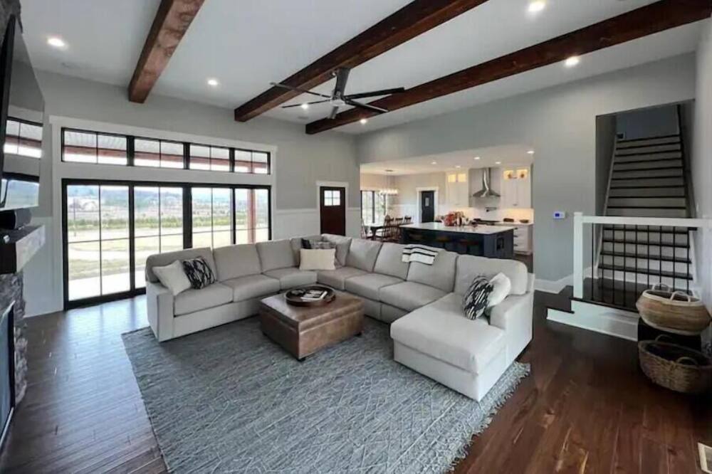 Photo of Livingroom in Muncy