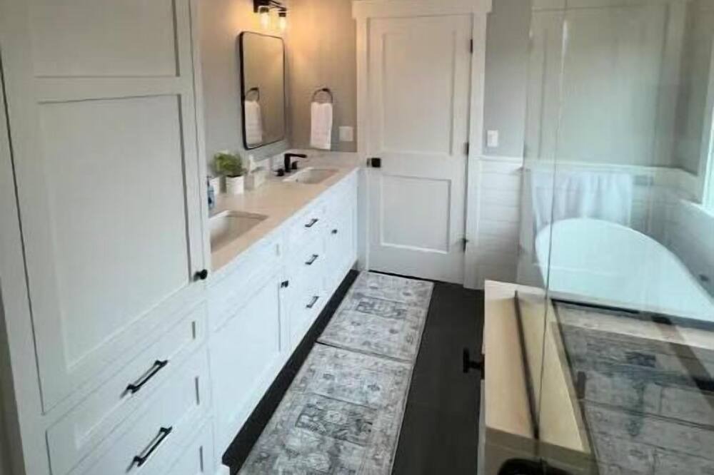 Photo of Kitchen in Muncy