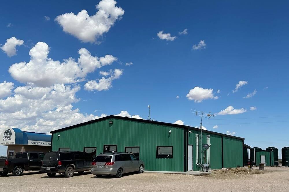 Photo of Outdoor in Crane