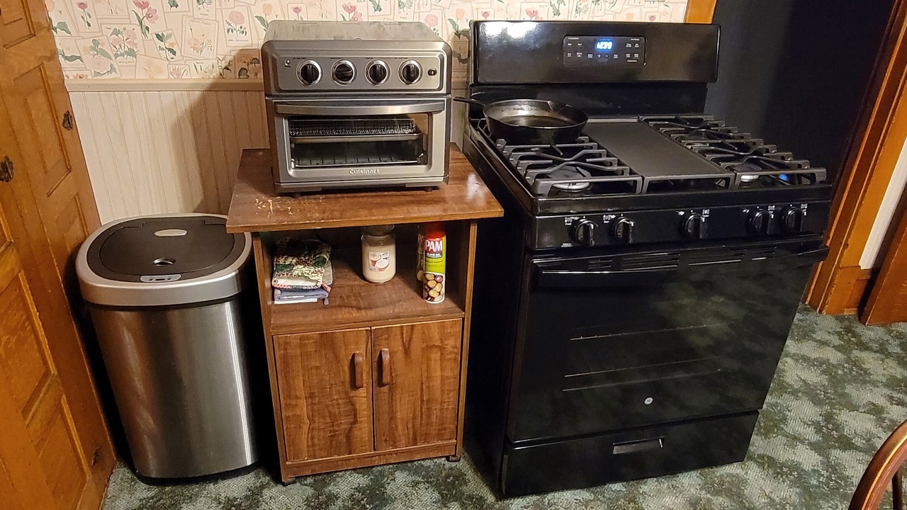 Photo of Kitchen in Barnesville