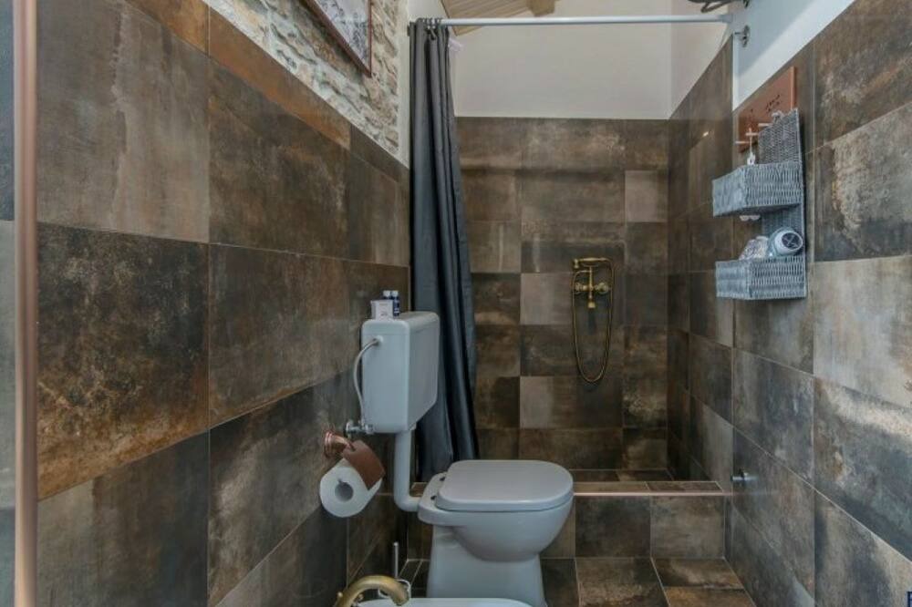 Photo of Bathroom in Prodol