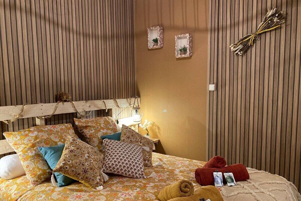 Photo of Bedroom in Ferques