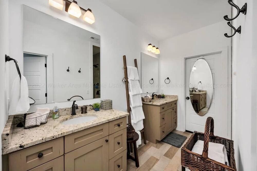 Photo of Bathroom in Crane Hill