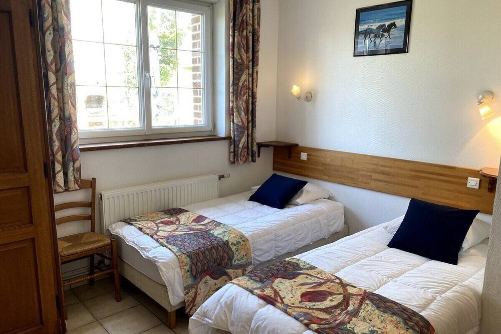 Photo of Bedroom in Audinghen