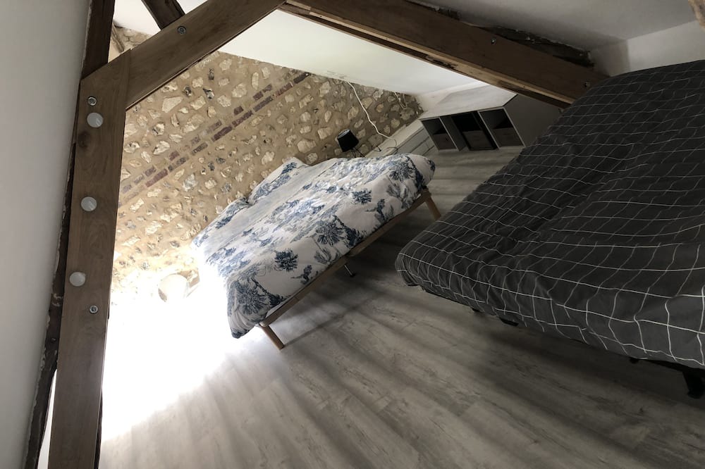 Photo of Bedroom in Cleon