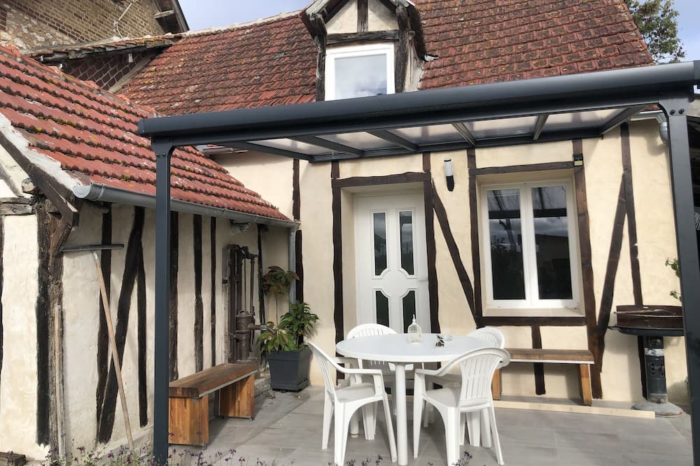 Photo of Outdoor in Cleon