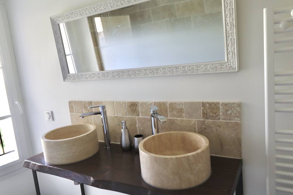 Photo of Bathroom in Saint-Just