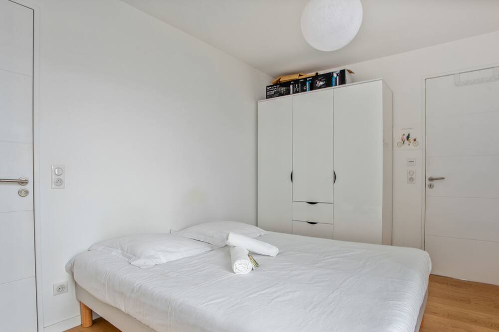 Photo of Bedroom in Clichy