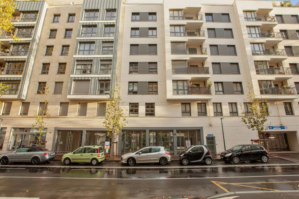 Photo of Outdoor in Clichy