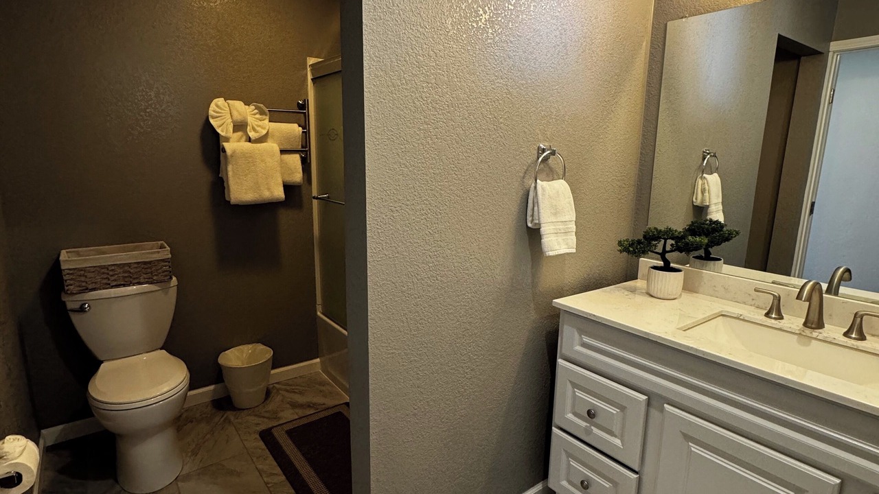 Photo of Bathroom in Jenner
