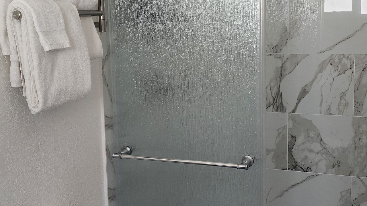Photo of Bathroom in Jenner