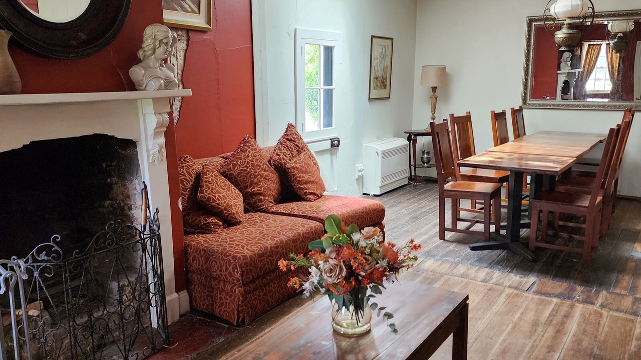 Photo of Livingroom in Hartley Vale