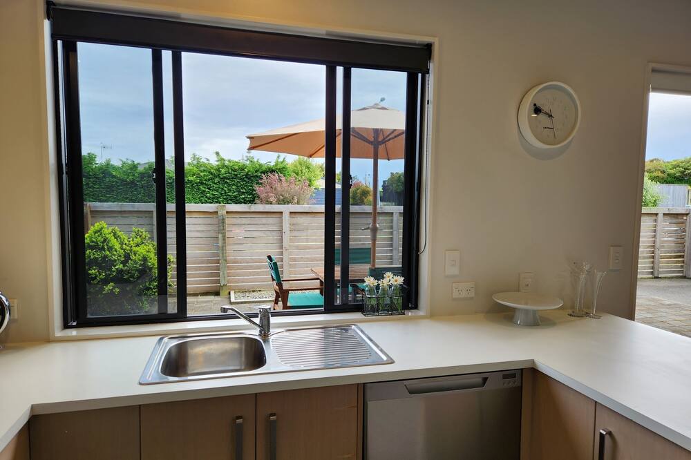 Photo of Kitchen in Waikanae