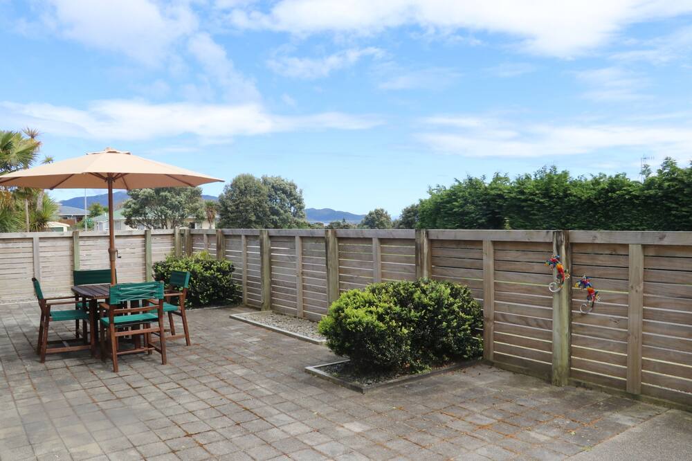 Photo of Patio Balcony in Waikanae