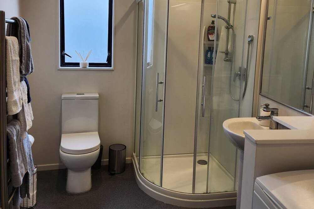 Photo of Bathroom in Waikanae