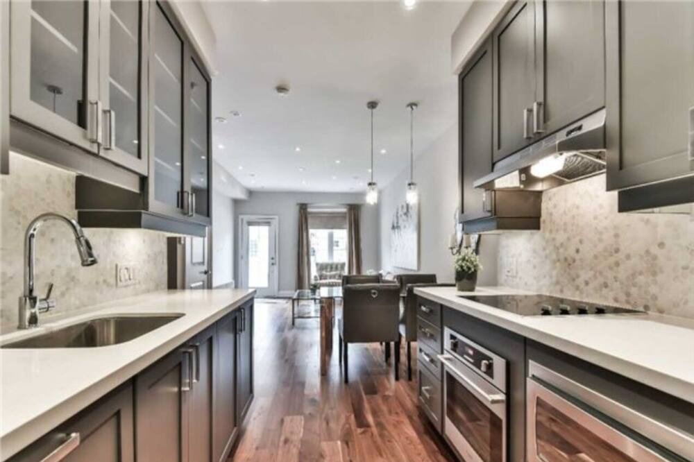 Photo of Kitchen in Lawrence Park