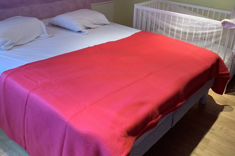 Photo of Bedroom in Carennac