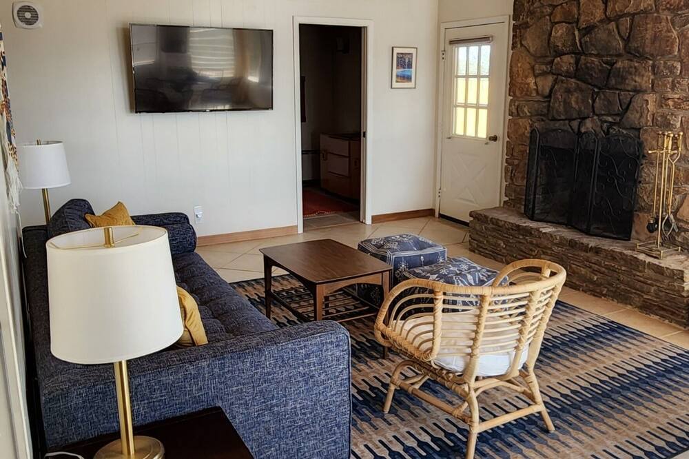 Photo of Livingroom in Burnet