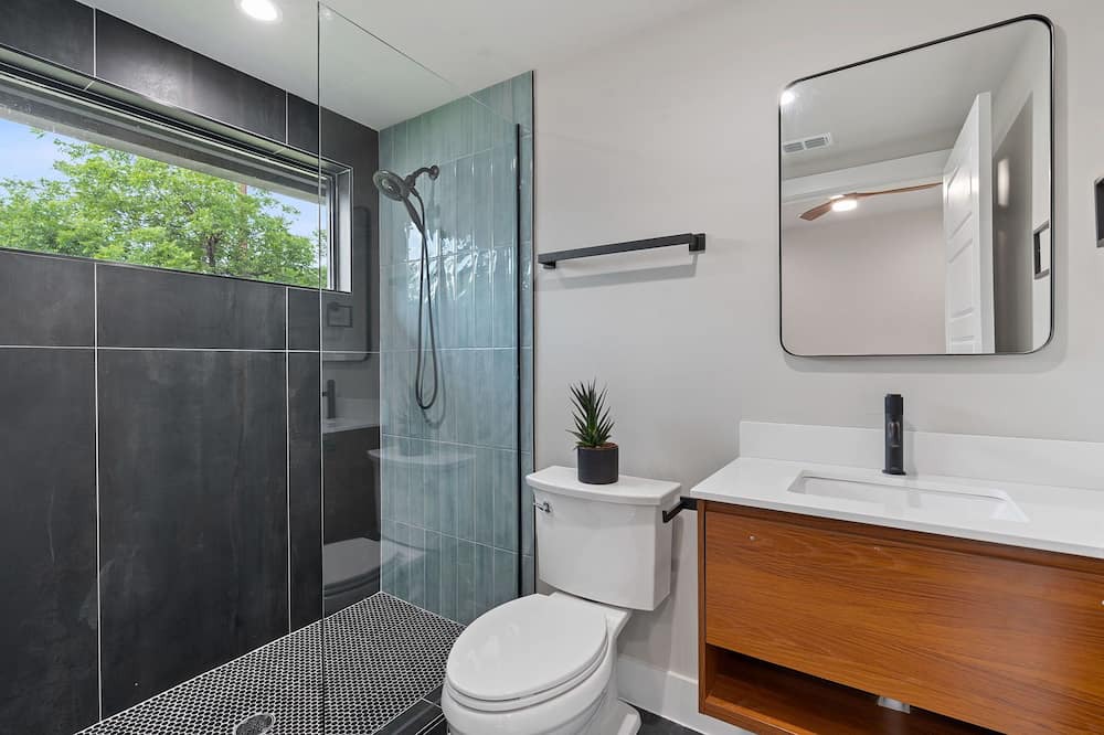Photo of Bathroom in Cherrywood