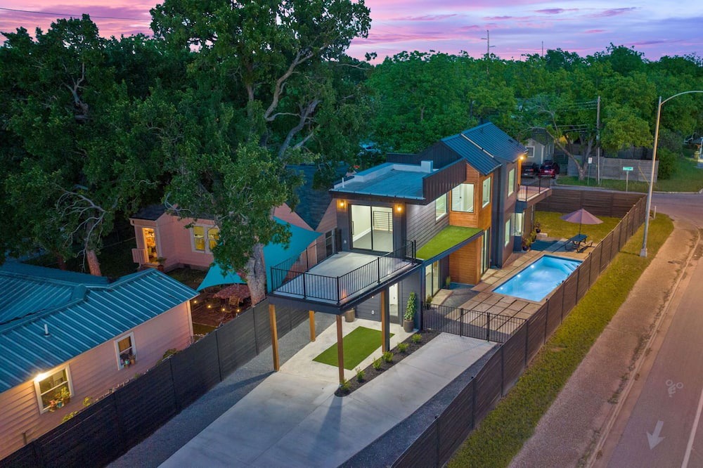 Photo of Outdoor in Cherrywood
