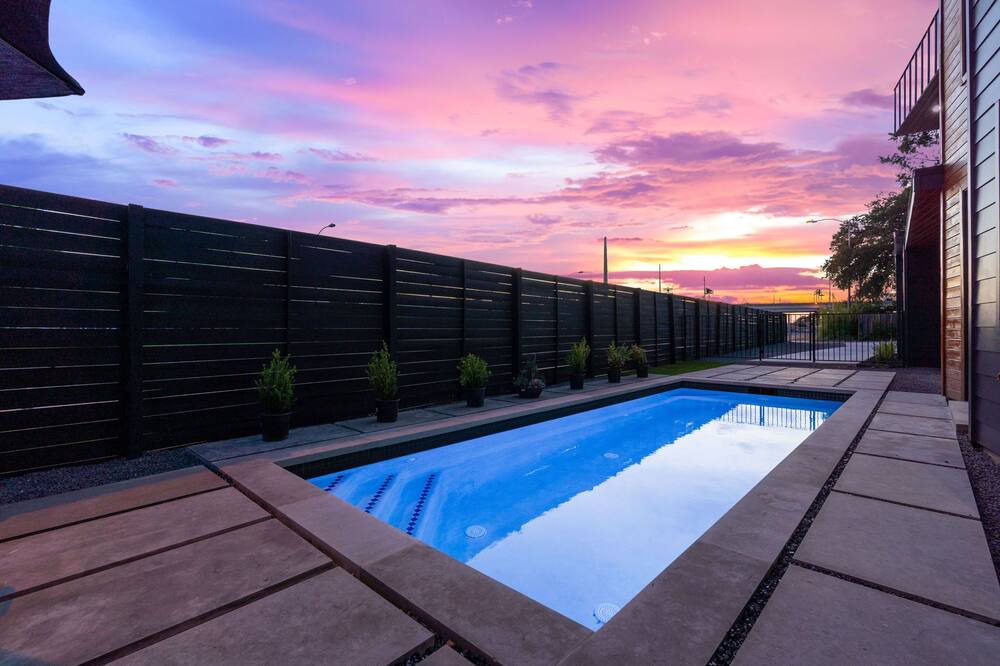 Photo of Outdoor in Cherrywood