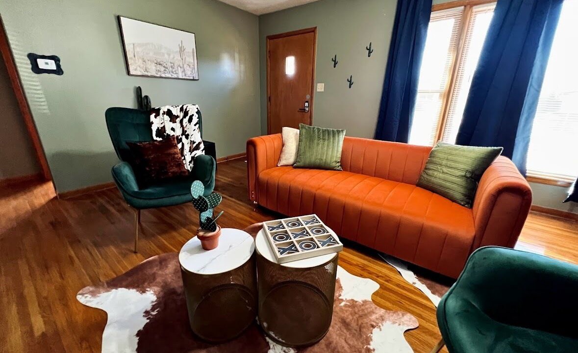 Photo of Livingroom in Dodge City