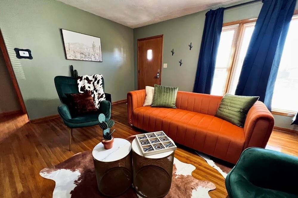 Photo of Livingroom in Dodge City