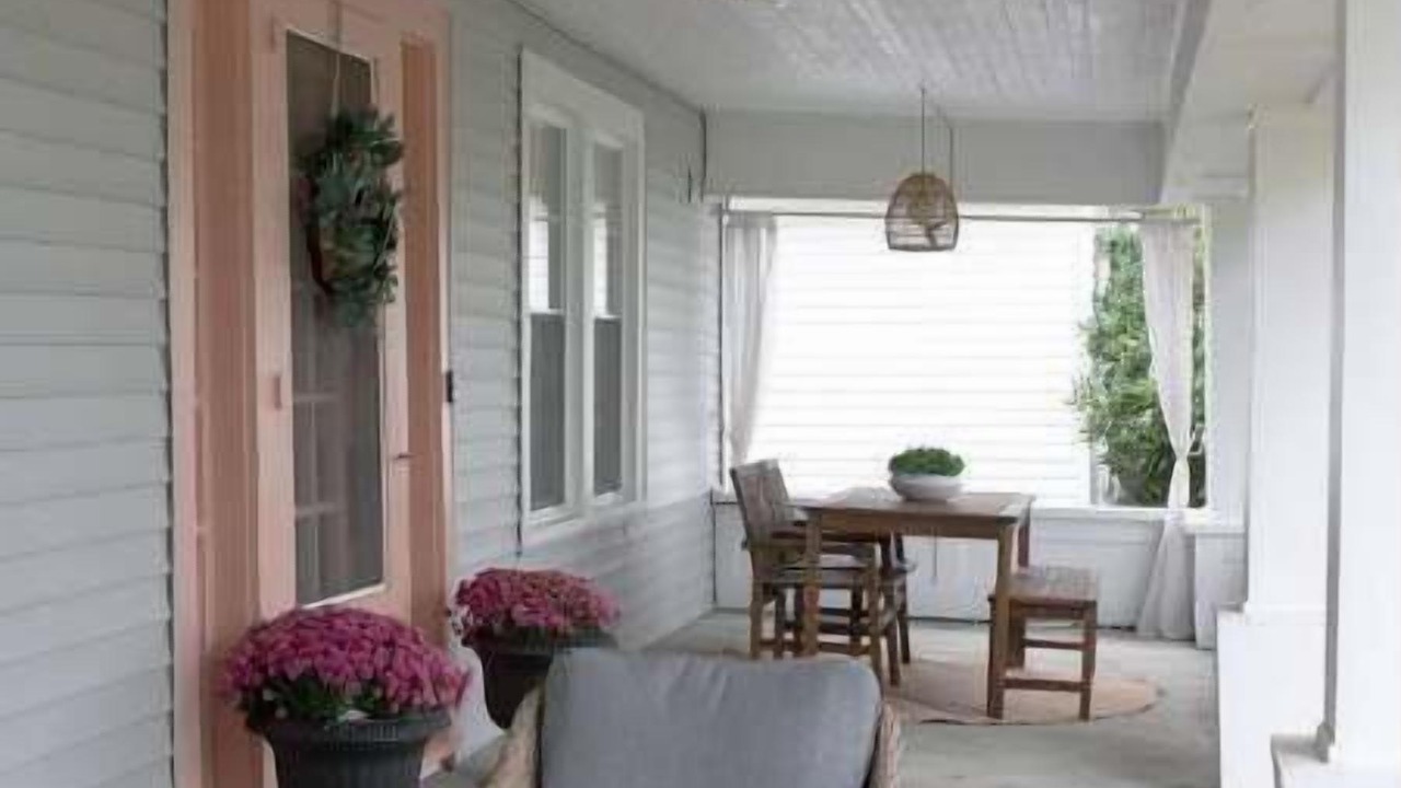 Photo of Livingroom in Madison Beach