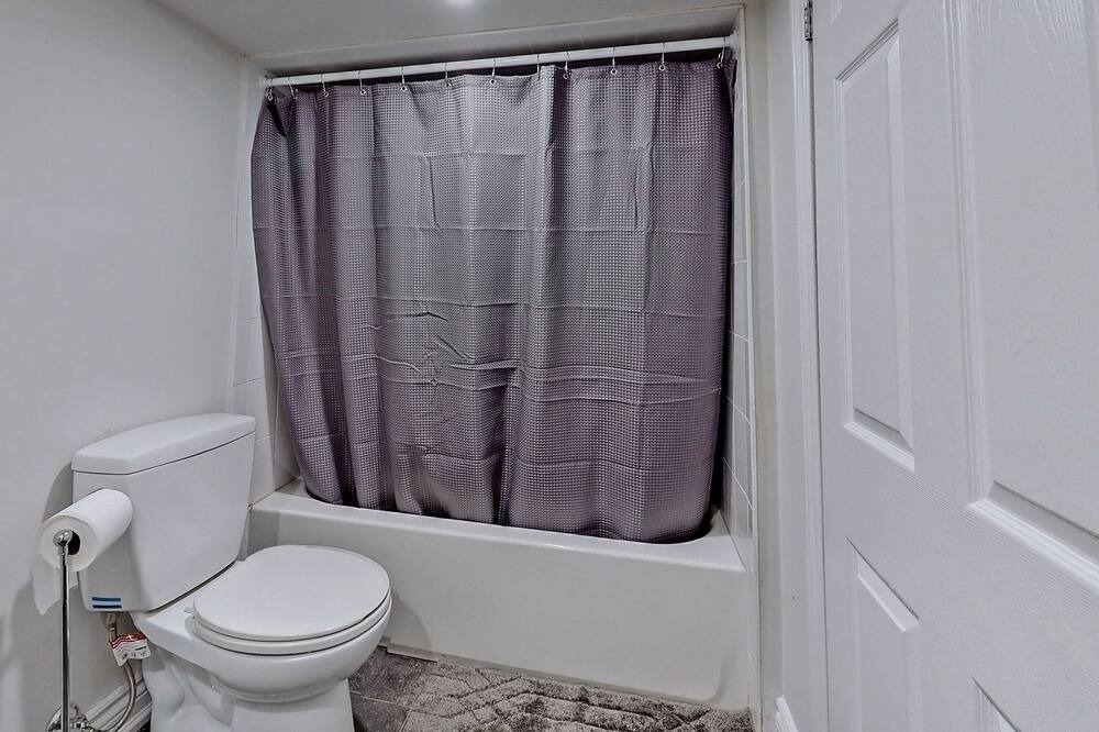 Photo of Bathroom in Aurora