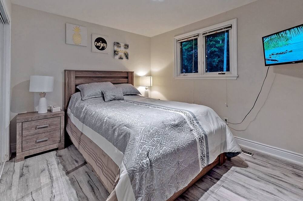 Photo of Bedroom in Aurora