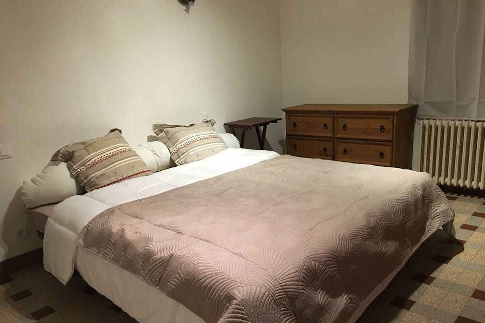 Photo of Bedroom in Vitry-aux-Loges