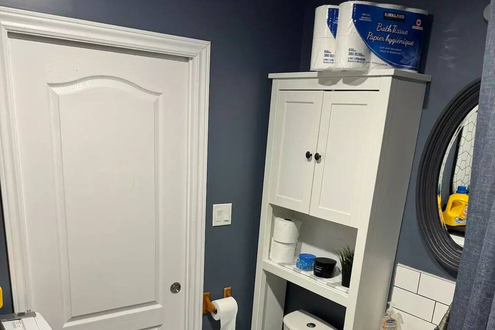 Photo of Bathroom in Alcona