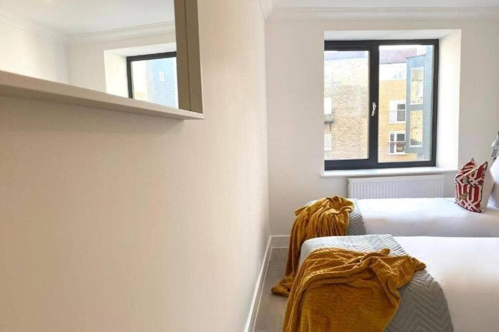 Photo of Bedroom in Rochester East Ward