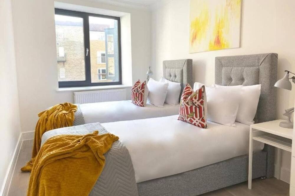 Photo of Bedroom in Rochester East Ward