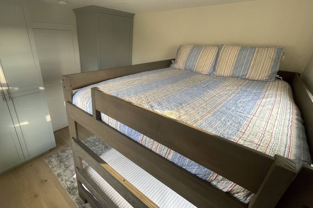 Photo of Bedroom in South Wellfleet