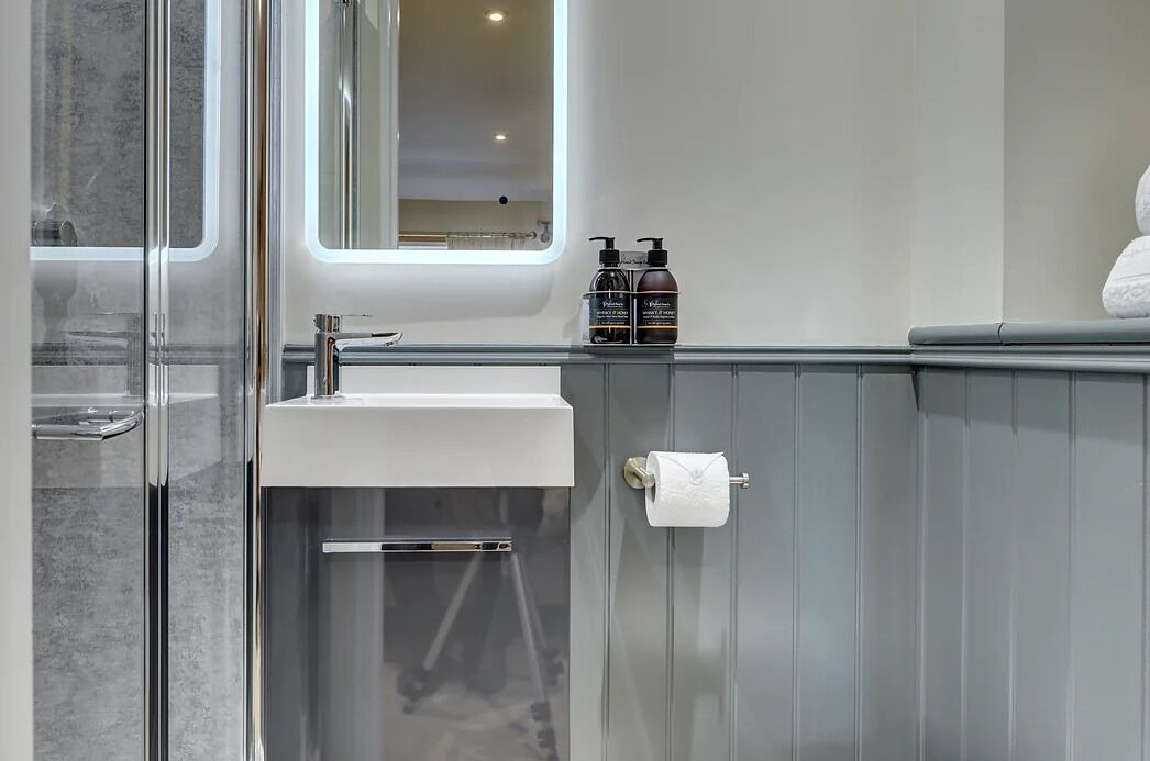 Photo of Bathroom in Henley-in-Arden