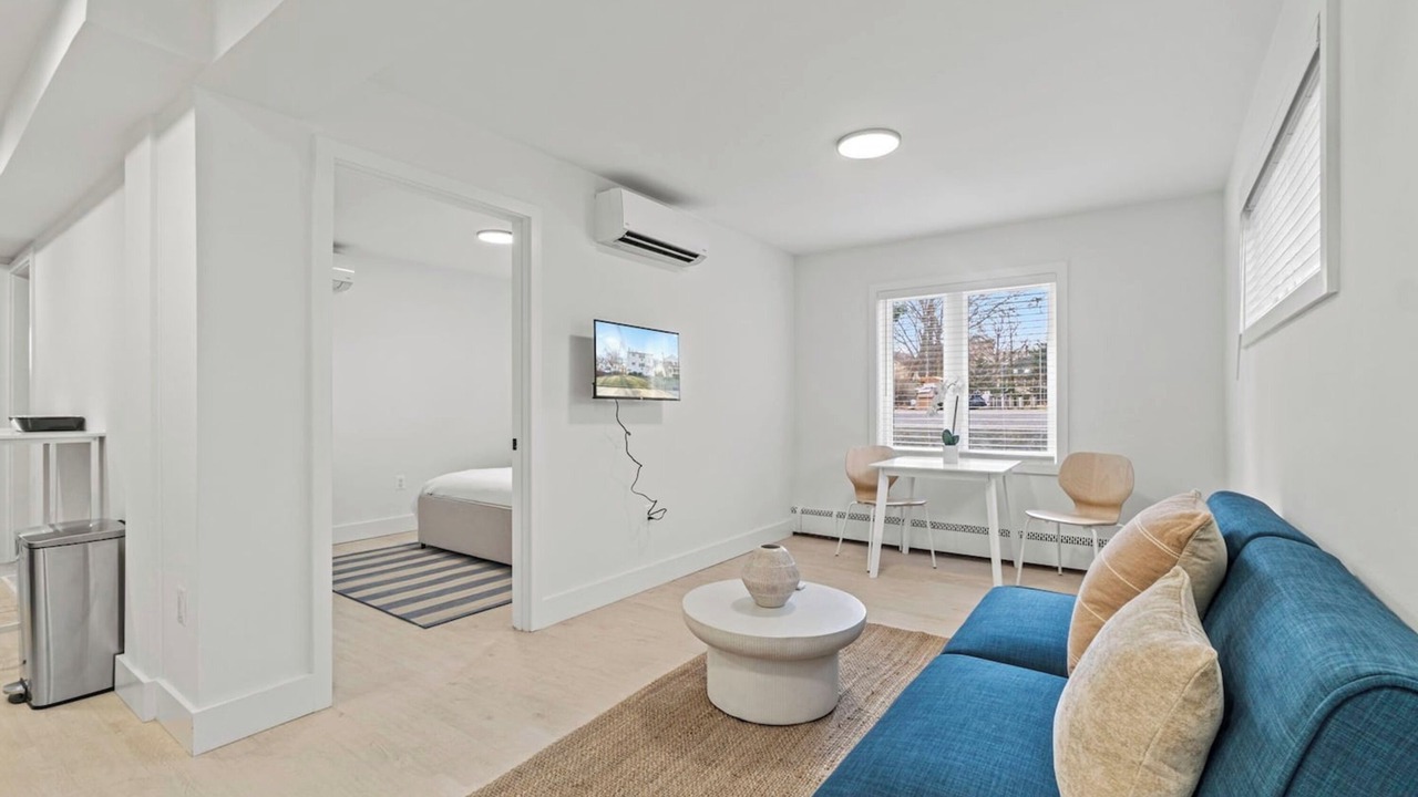 Photo of Bedroom in Virginia Square
