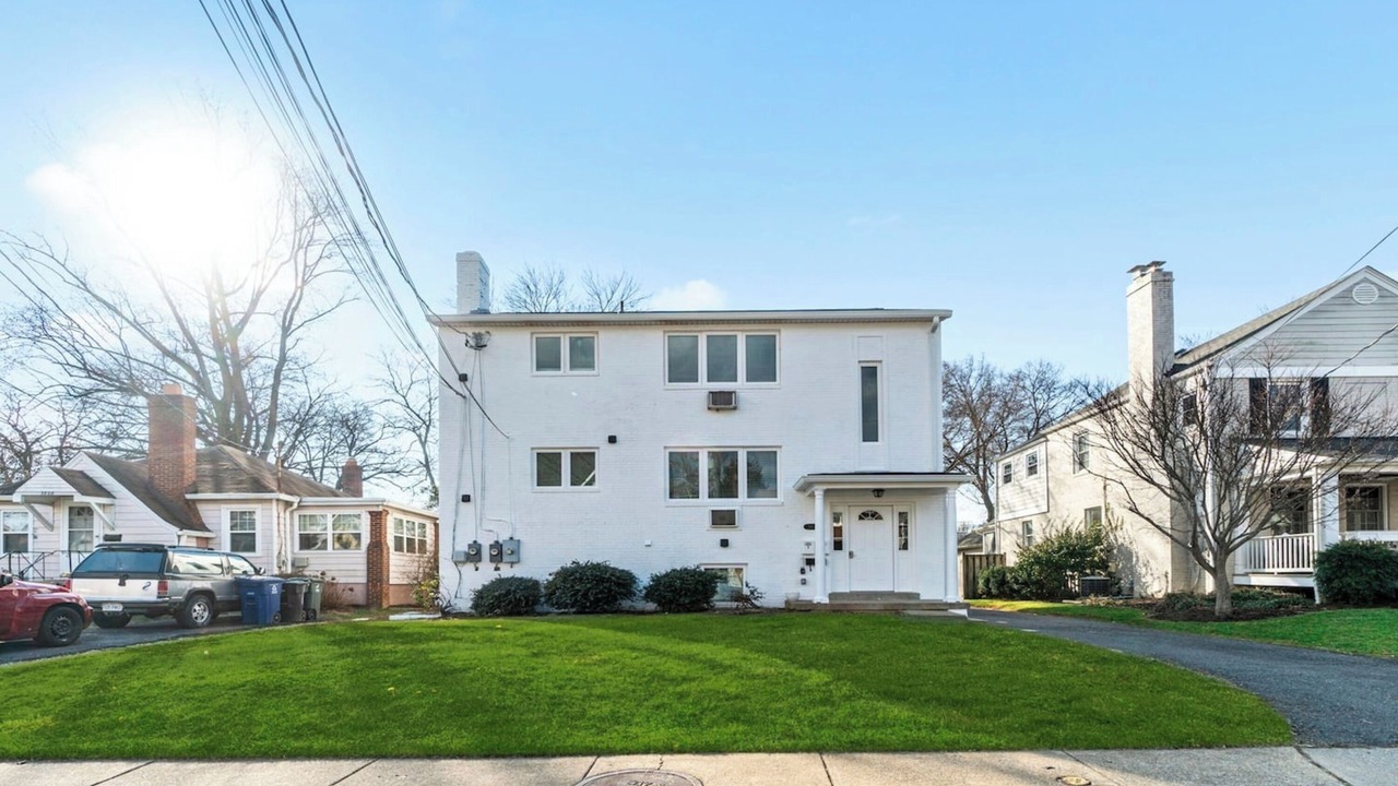 Photo of Outdoor in Virginia Square
