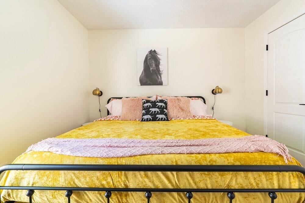Photo of Others in Lexington