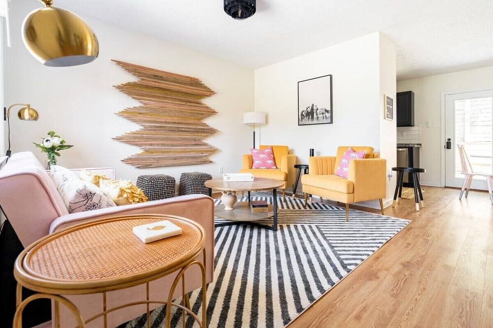 Photo of Livingroom in Lexington