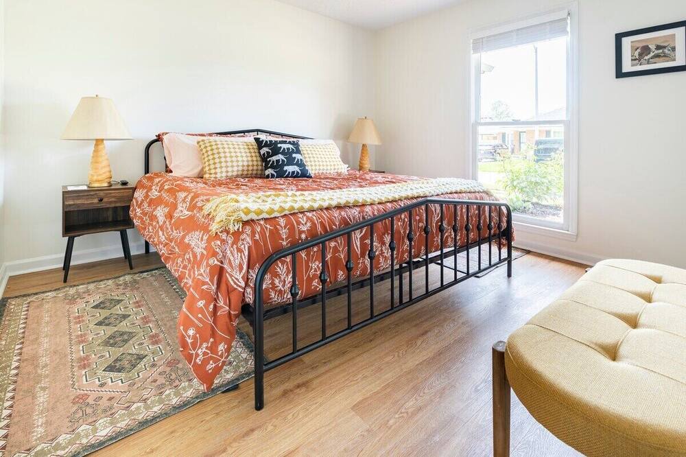 Photo of Bedroom in Lexington
