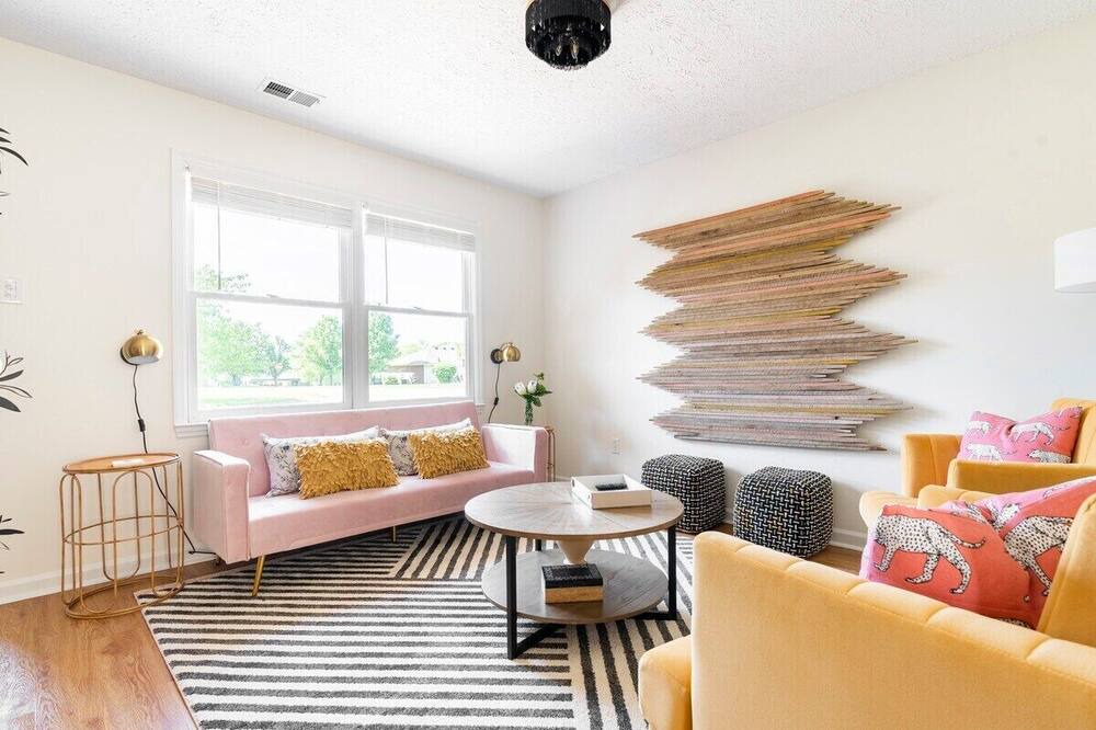 Photo of Livingroom in Lexington