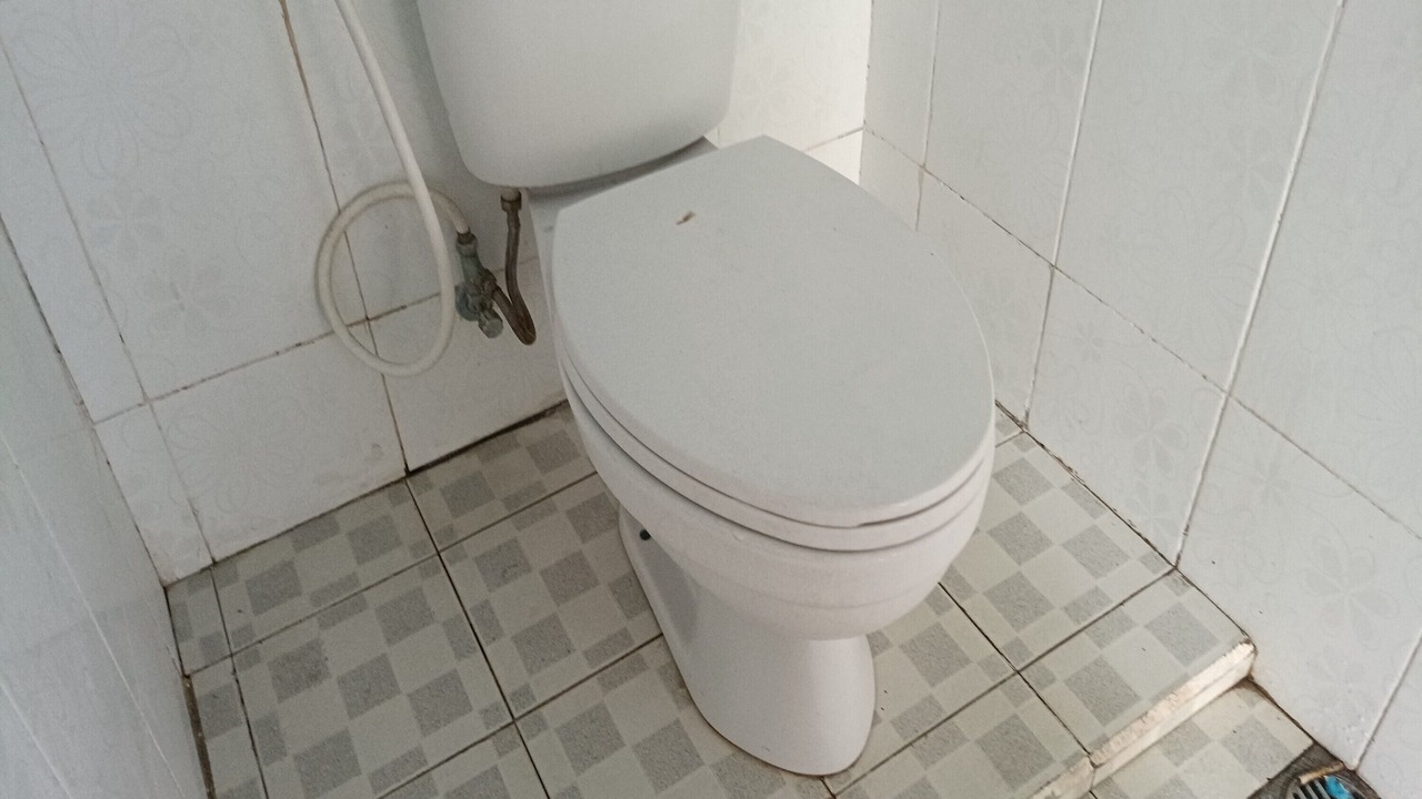 Photo of Bathroom in Kecamatan Praya Barat Daya