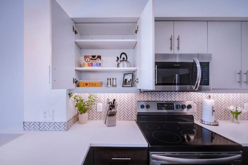 Photo of Kitchen in Monroe Ward