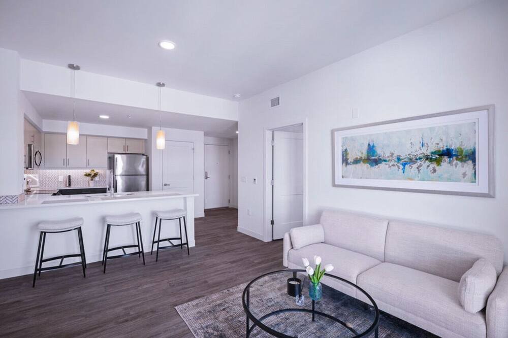 Photo of Livingroom in Monroe Ward